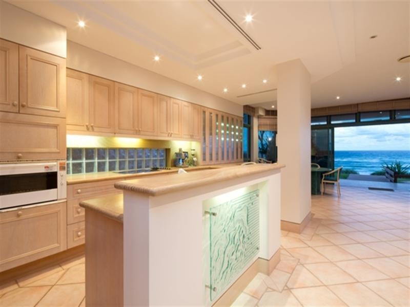 65 Albatross Avenue, Mermaid Beach QLD 4218