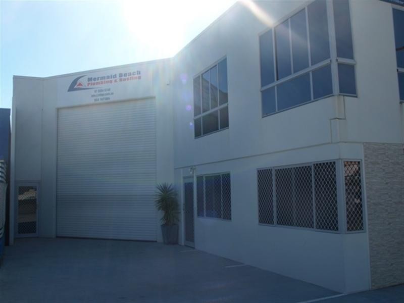 11 Oak Avenue, Miami QLD 4220