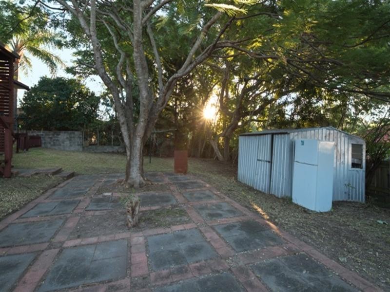19 Petra Street, Southport QLD 4215