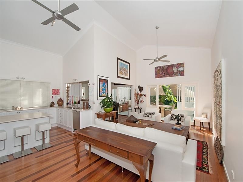 5 Woodgee Street, Currumbin QLD 4223