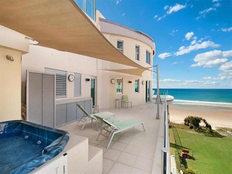 10 ‘Aqua Solai’, 405 Golden Four Drive, Tugun QLD 4224