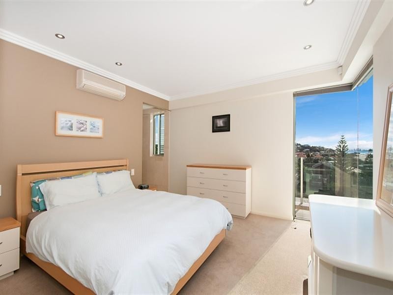 10 ‘Aqua Solai’, 405 Golden Four Drive, Tugun QLD 4224