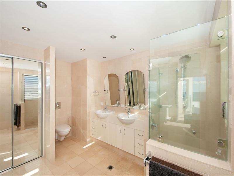 10 ‘Aqua Solai’, 405 Golden Four Drive, Tugun QLD 4224