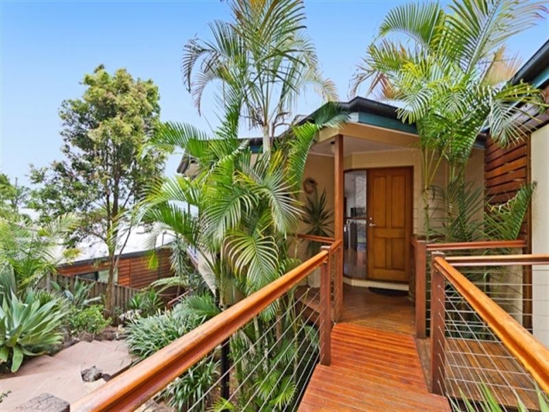 66 Hoffschildt Drive, Currumbin Waters QLD 4223