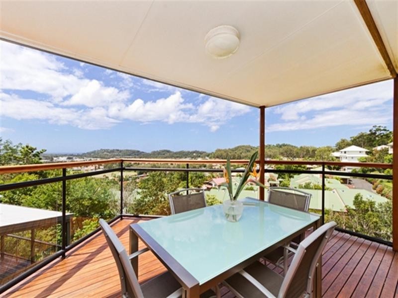 66 Hoffschildt Drive, Currumbin Waters QLD 4223