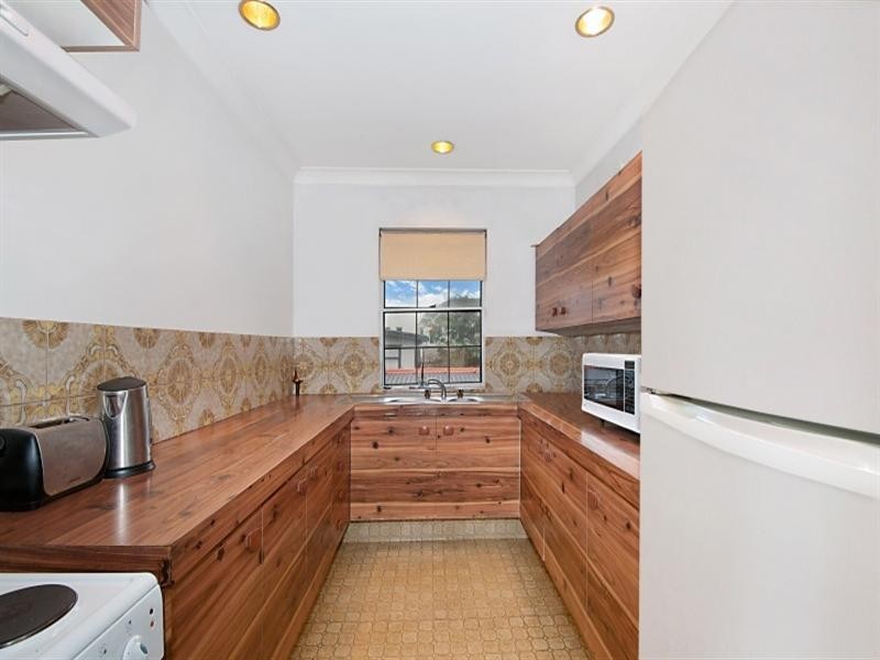 21 Ocean Street, Mermaid Beach QLD 4218