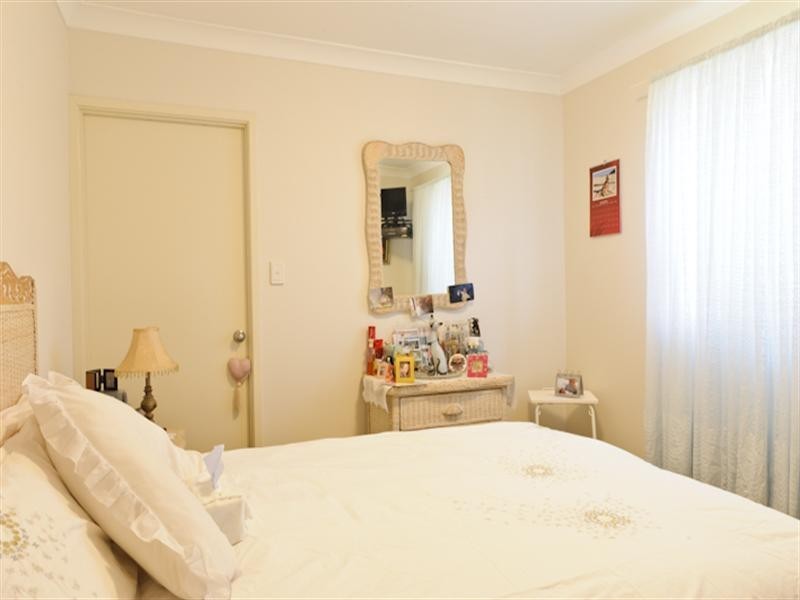 147 Markeri Street, Mermaid Waters QLD 4218