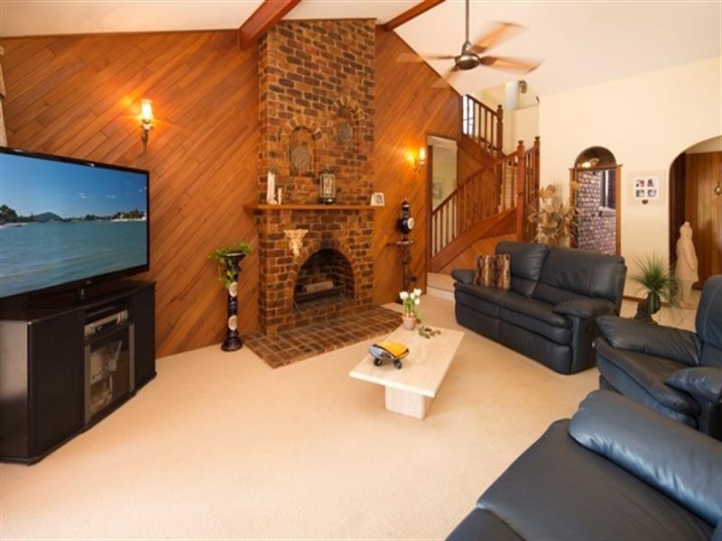 49 Dogwood Drive, Palm Beach QLD 4221