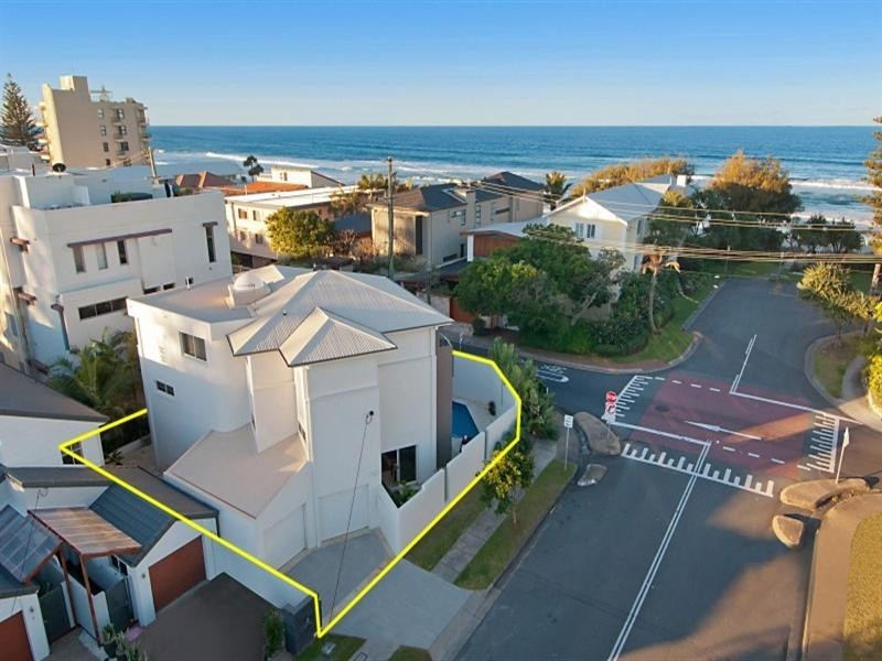 98 Hedges Avenue, Mermaid Beach QLD 4218