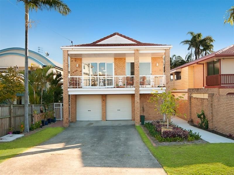 32 Petrel Avenue, Mermaid Beach QLD 4218