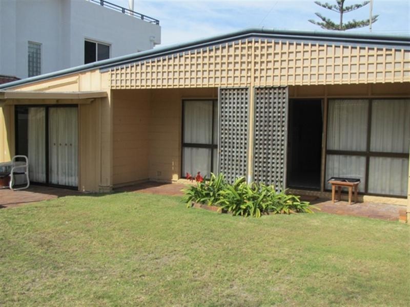 27 Dudley Street, Mermaid Beach QLD 4218