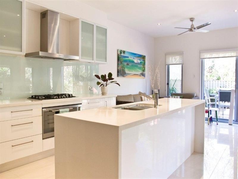 2/43 Avanti Street, Mermaid Waters QLD 4218