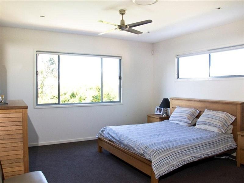 2/43 Avanti Street, Mermaid Waters QLD 4218