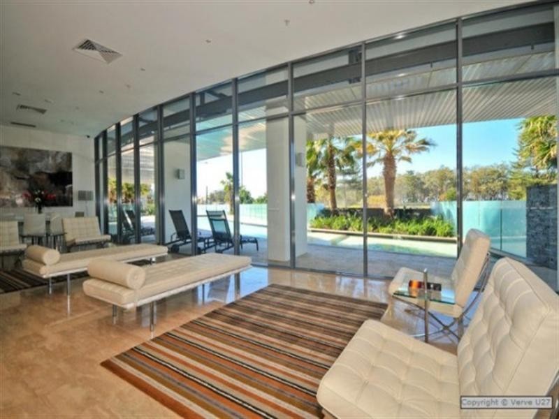 42 “Verve”, 3 Anne Street, Broadbeach QLD 4218