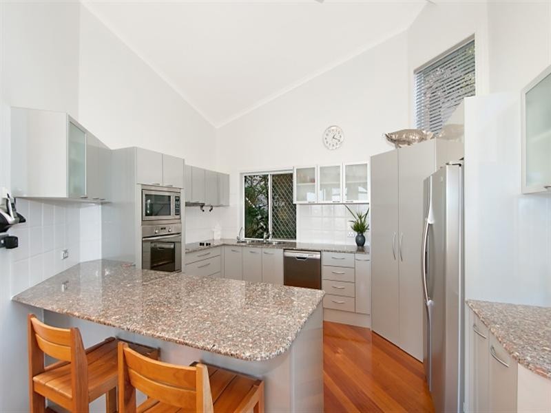 13 James Street, Currumbin QLD 4223