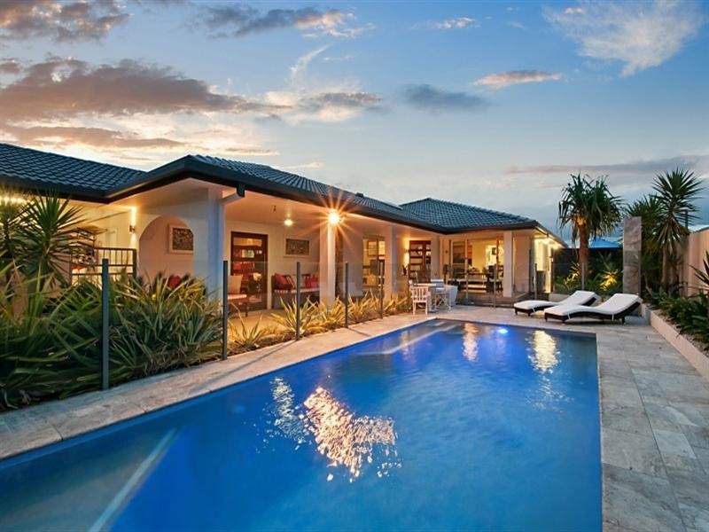 46 Arcadia Drive, Mermaid Waters QLD 4218