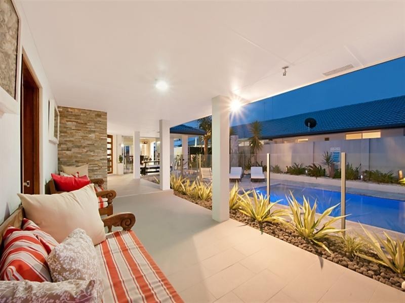 46 Arcadia Drive, Mermaid Waters QLD 4218