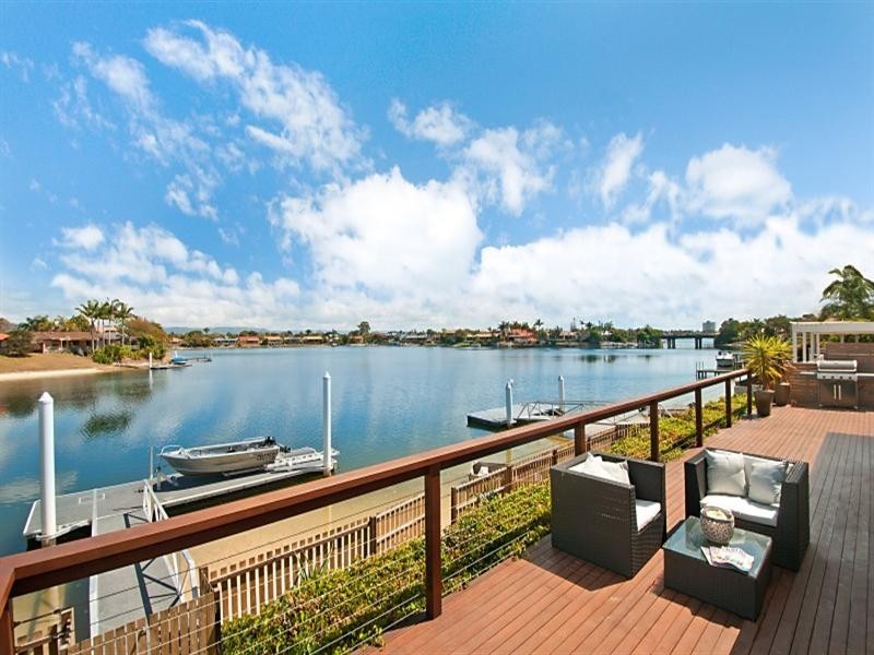 46 Arcadia Drive, Mermaid Waters QLD 4218