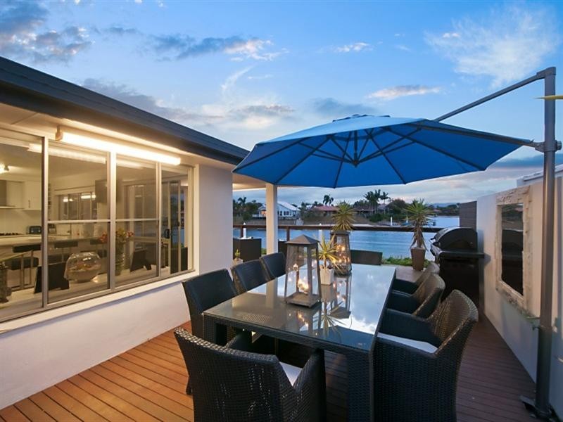 46 Arcadia Drive, Mermaid Waters QLD 4218