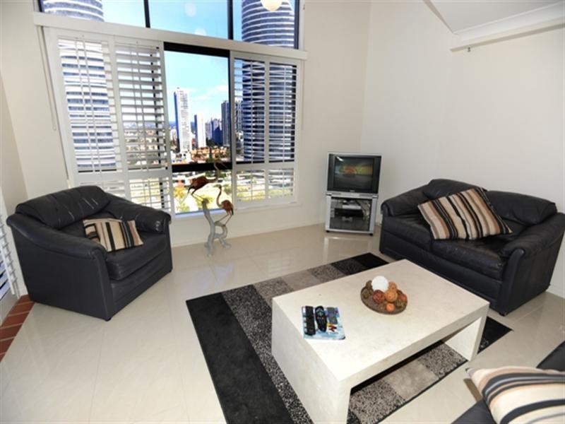 18-3 ”Victoria Square” 15 Victoria Avenue, Broadbeach QLD 4218