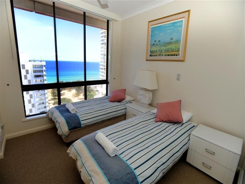 18-3 ”Victoria Square” 15 Victoria Avenue, Broadbeach QLD 4218