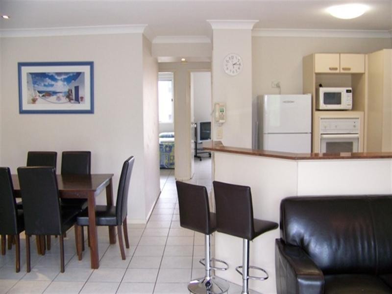 Apartment 82 ‘Grande Florida Resort’ 7 Redondo Avenue, Miami QLD 4220