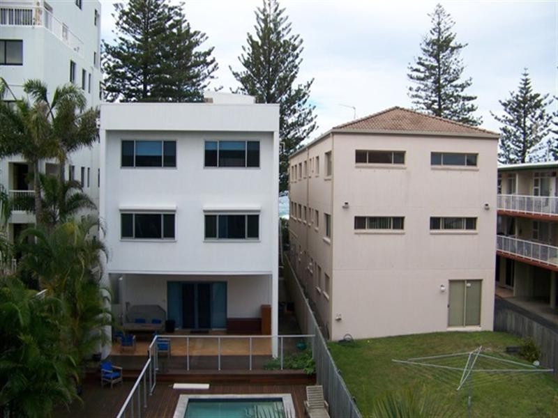 Apartment 82 ‘Grande Florida Resort’ 7 Redondo Avenue, Miami QLD 4220
