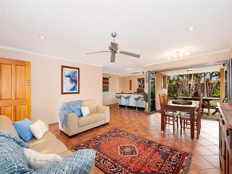 10 Lesley Avenue, Miami QLD 4220
