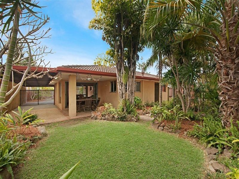 10 Lesley Avenue, Miami QLD 4220