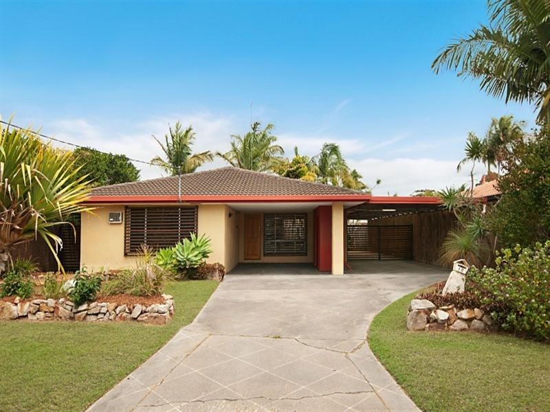 10 Lesley Avenue, Miami QLD 4220