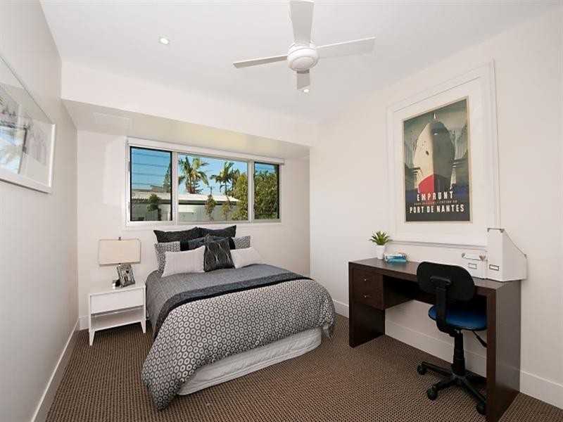 21 Arthur Street, Mermaid Beach QLD 4218