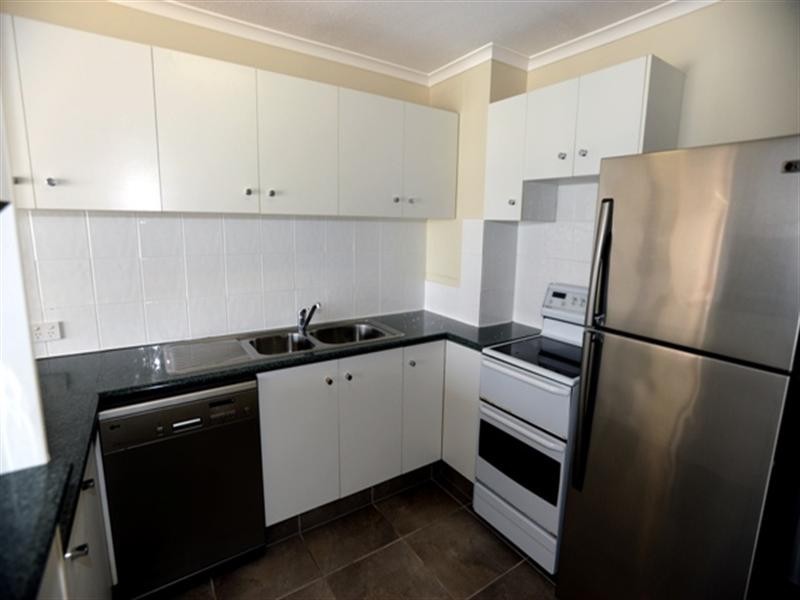 15-02/157 Old Burleigh Road, Broadbeach QLD 4218