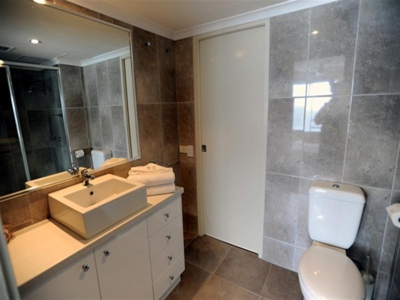 15-02/157 Old Burleigh Road, Broadbeach QLD 4218