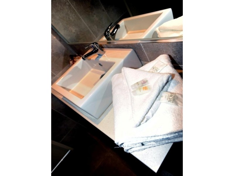 15-02/157 Old Burleigh Road, Broadbeach QLD 4218