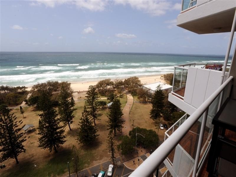 15-02/157 Old Burleigh Road, Broadbeach QLD 4218
