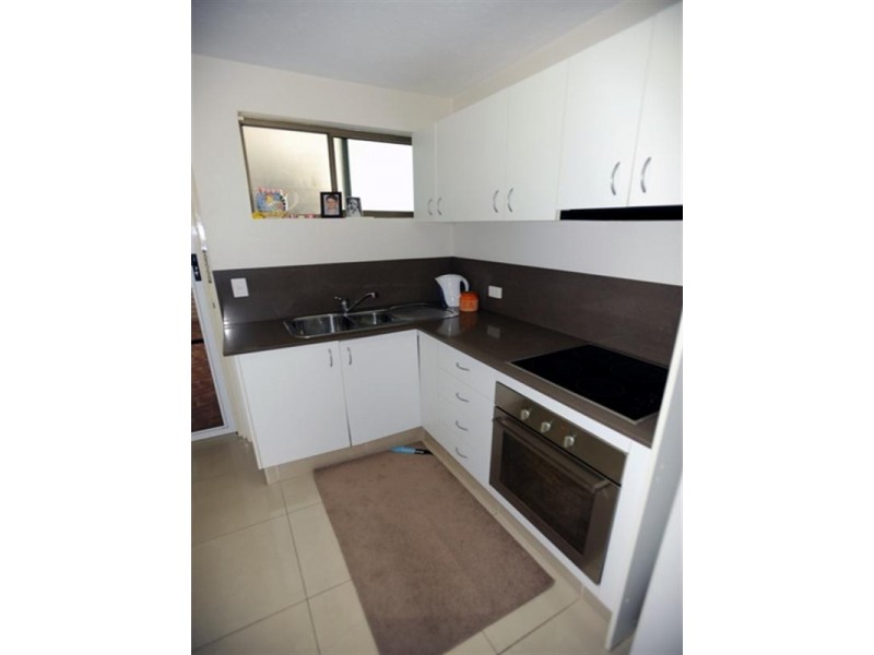 5 Jubilee Avenue, Broadbeach QLD 4218