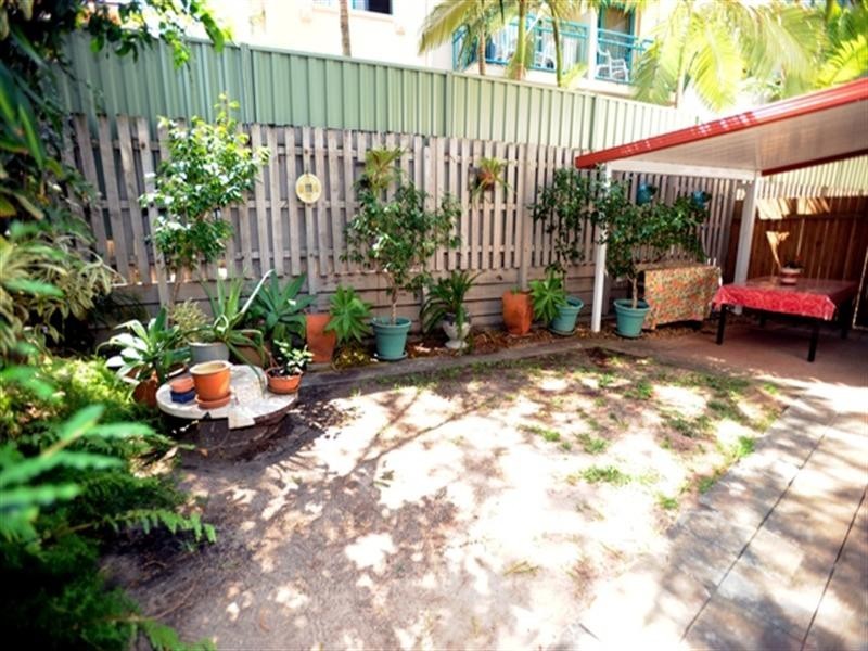 5 Jubilee Avenue, Broadbeach QLD 4218