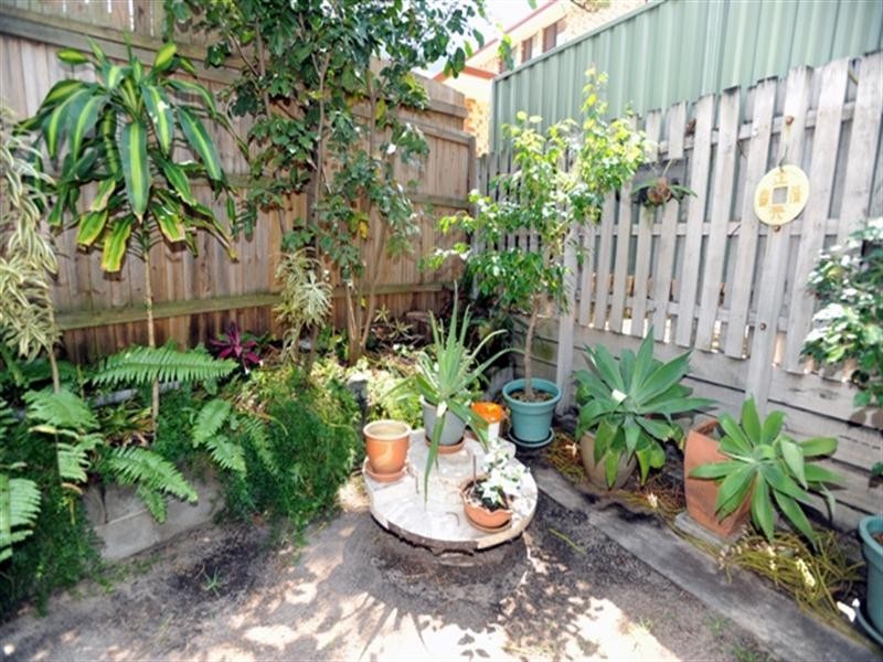 5 Jubilee Avenue, Broadbeach QLD 4218