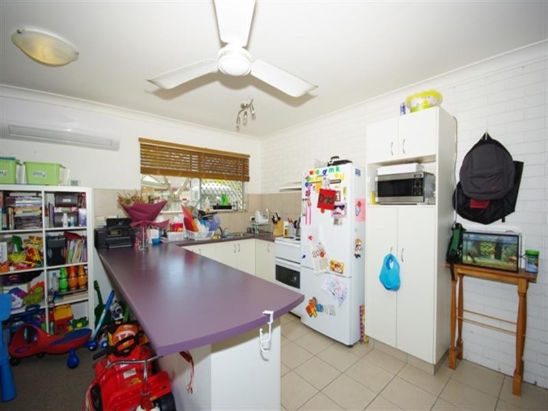1/5 Pheasant Court, Miami QLD 4220
