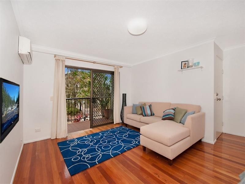 2/26 Albatross Avenue, Mermaid Beach QLD 4218