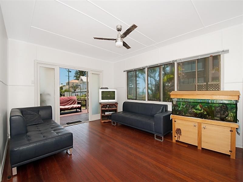 74 Hedges Avenue, Mermaid Beach QLD 4218