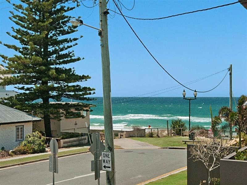 74 Hedges Avenue, Mermaid Beach QLD 4218