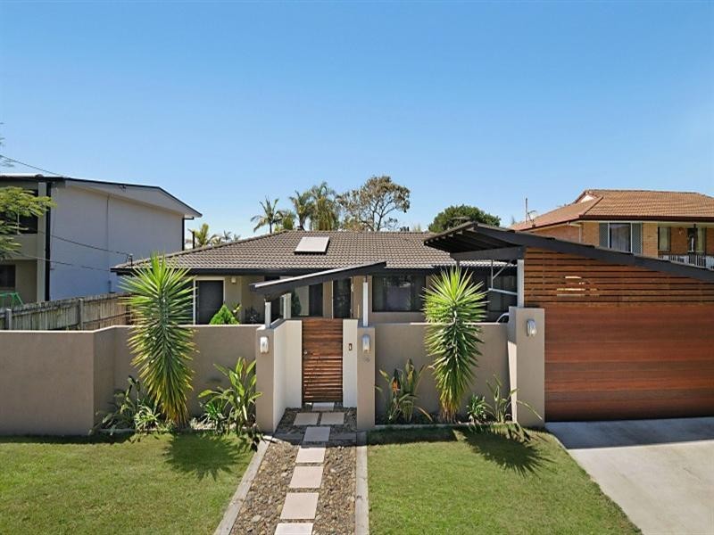 66 Bardon Avenue, Miami QLD 4220