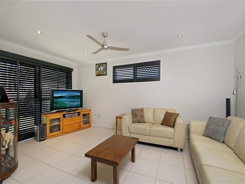 66 Bardon Avenue, Miami QLD 4220