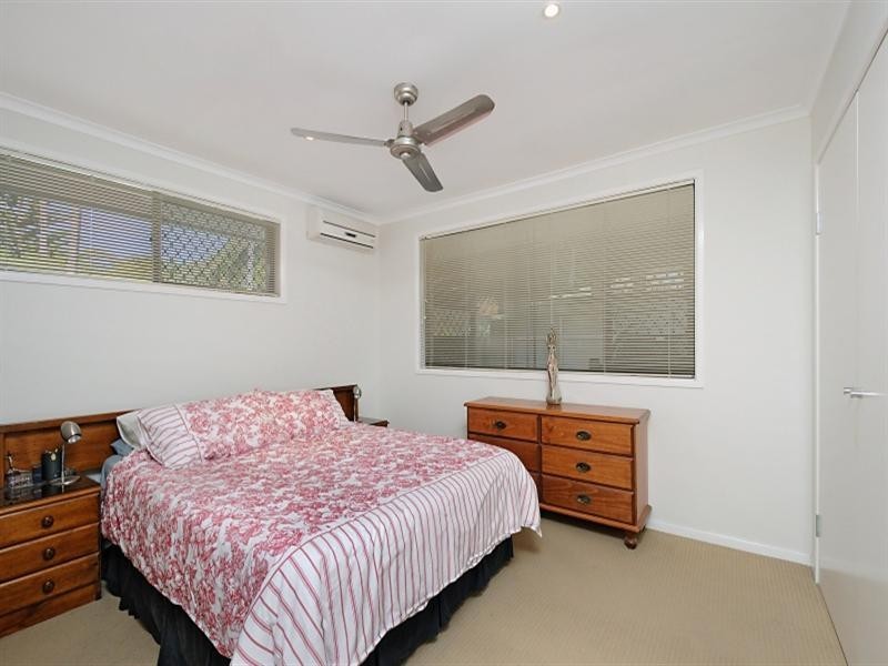 66 Bardon Avenue, Miami QLD 4220