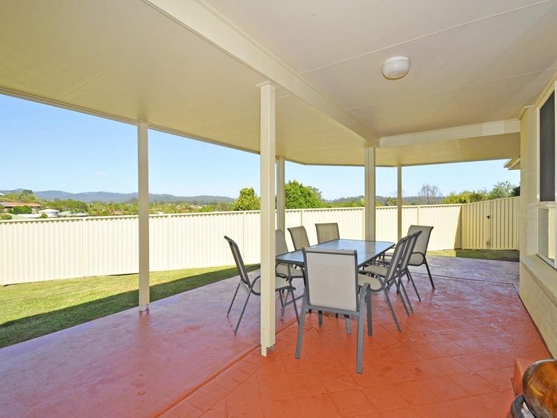 6 Wyara Close, Elanora QLD 4221