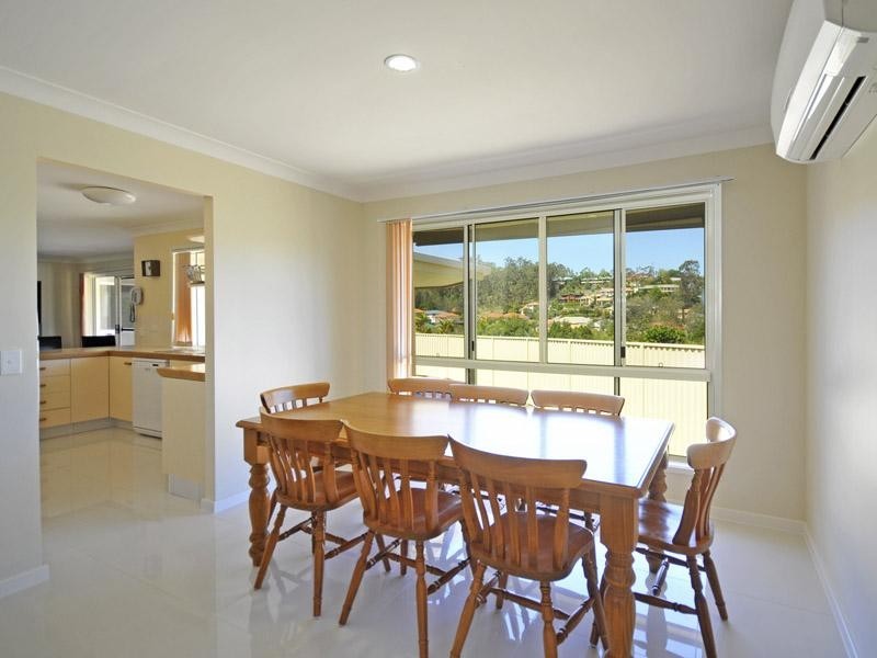 6 Wyara Close, Elanora QLD 4221