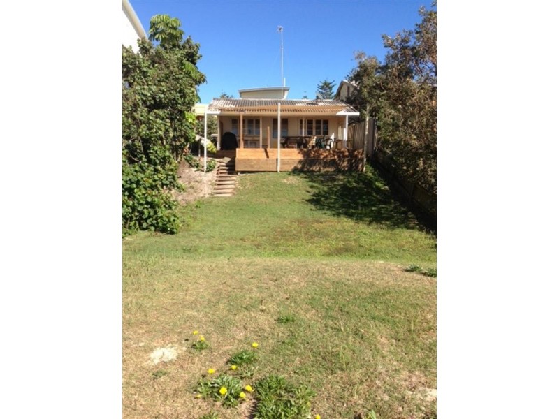404 The Esplanade, Palm Beach QLD 4221