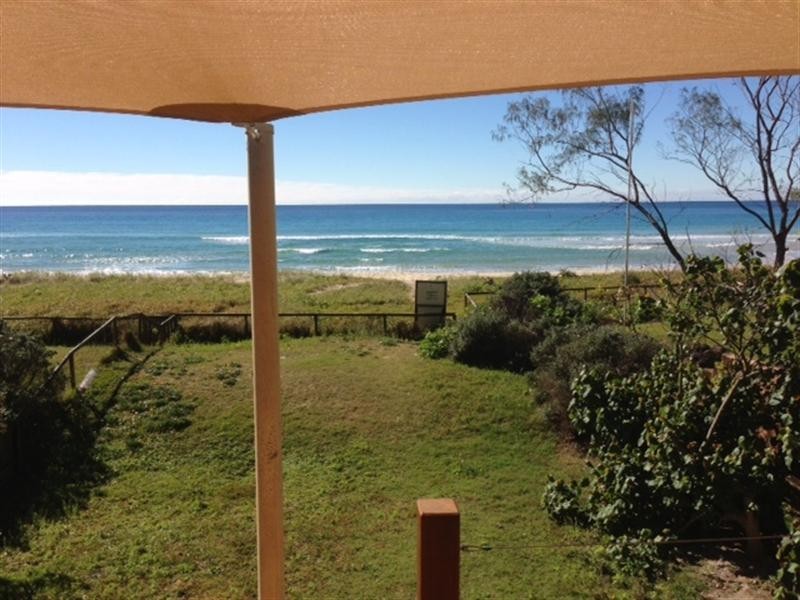 404 The Esplanade, Palm Beach QLD 4221
