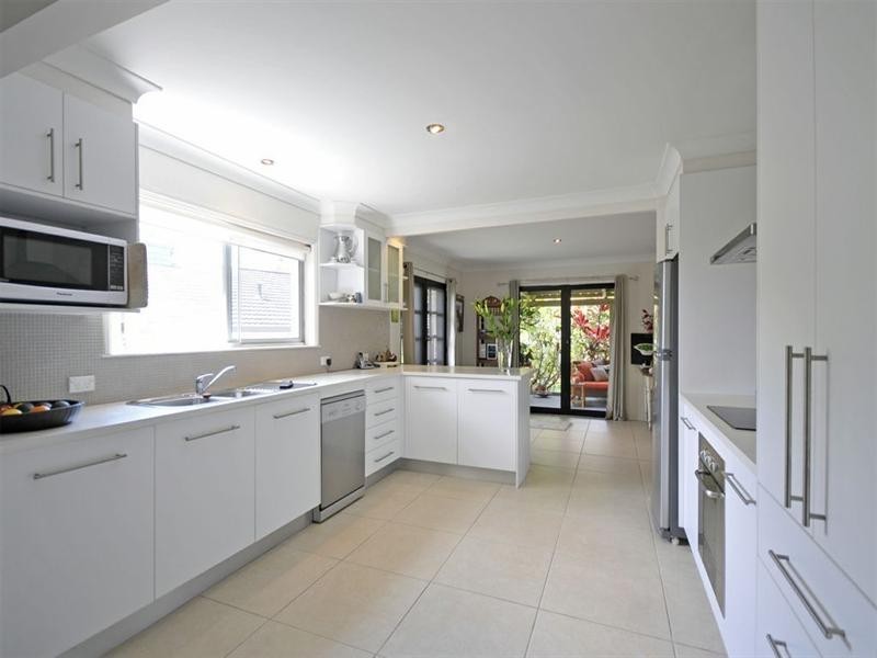 18 Alinjarra Drive, Tugun QLD 4224